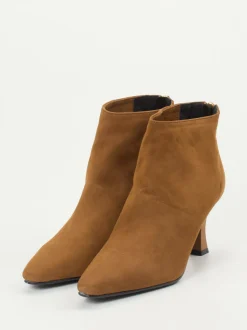 Konstantin Starke – Ankle Boots aus Veloursleder Cognac
