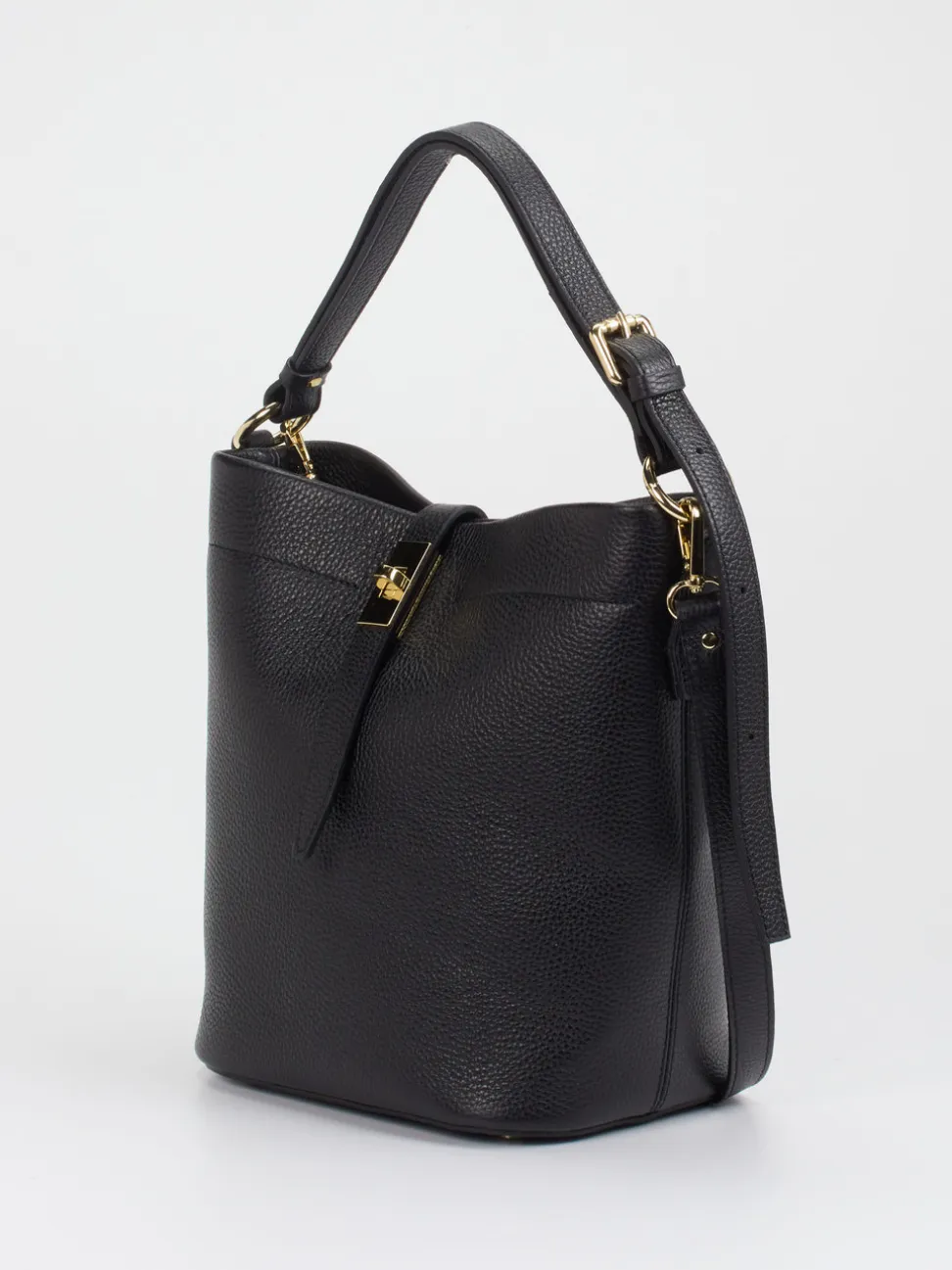 Konstantin Starke – Bucket Bag aus Kalbleder Schwarz