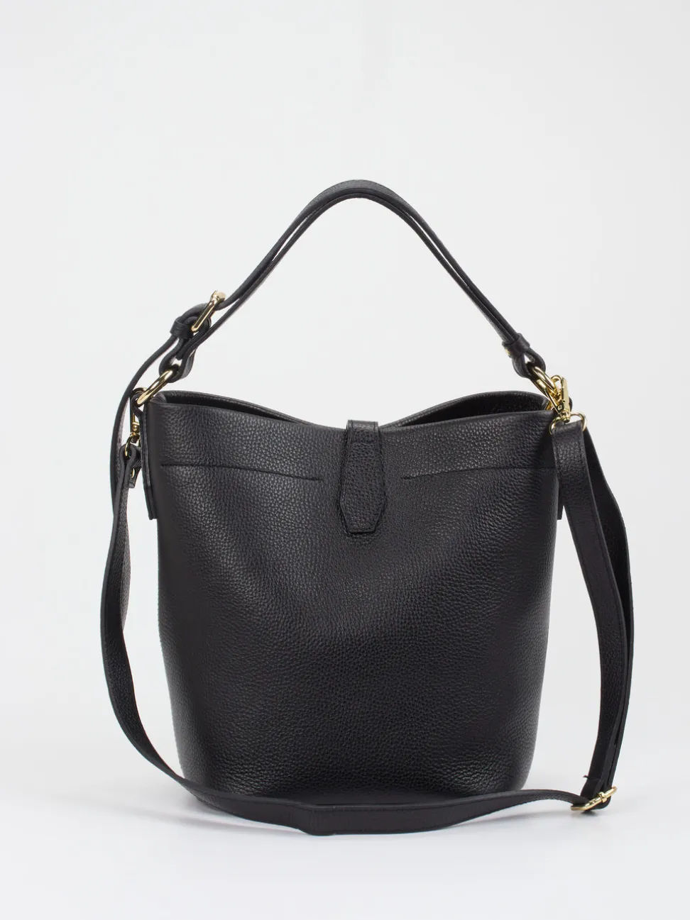 Konstantin Starke – Bucket Bag aus Kalbleder Schwarz