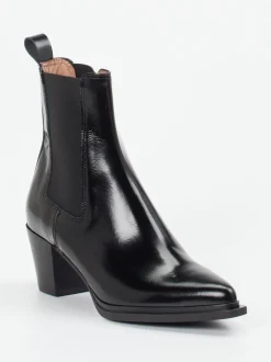 Konstantin Starke – Chelsea Boots aus Hochglanzleder schwarz