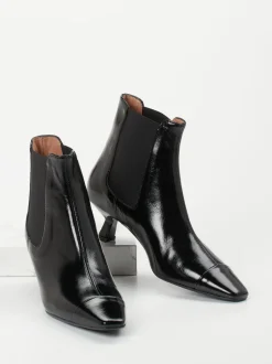 Konstantin Starke – Chelsea-Stiefelette aus Lackleder Schwarz