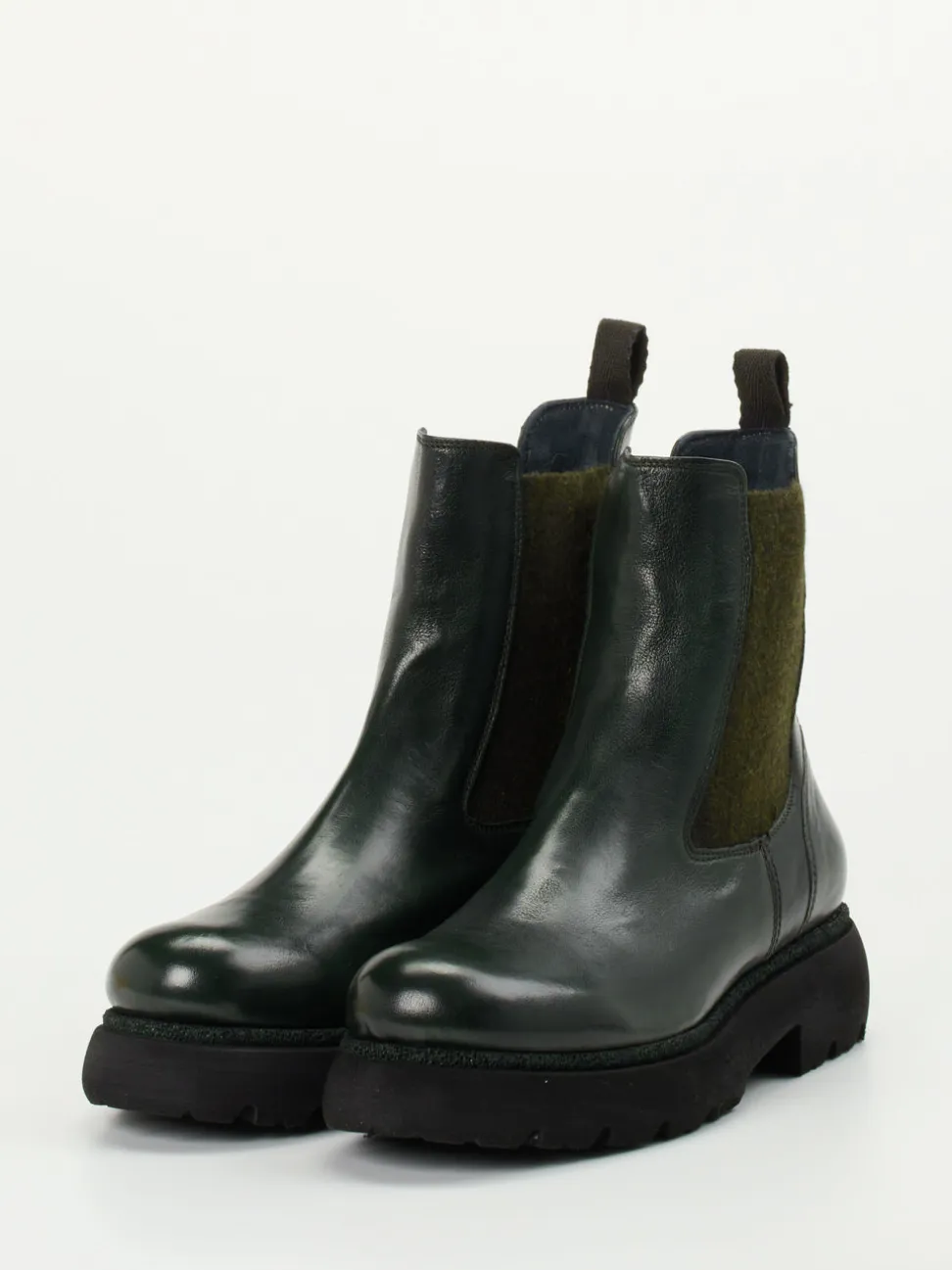 Konstantin Starke – Chelsea Boots aus Känguruleder grün