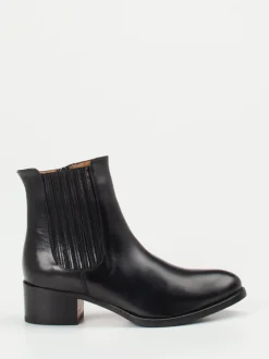 Konstantin Starke – Chelsea Boots aus Kalbleder Schwarz