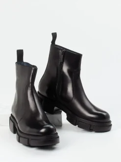 Konstantin Starke – Chunky-Stiefelette aus Kalbleder schwarz