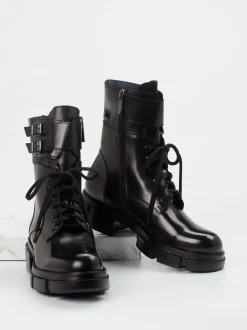 Konstantin Starke – Combat Boots aus Kalbleder schwarz
