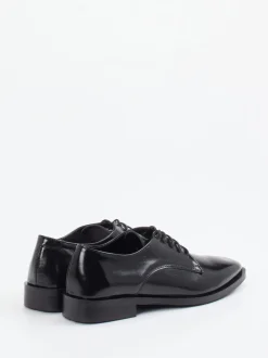 Konstantin Starke – Derby-Schuhe aus Hochglanzleder schwarz