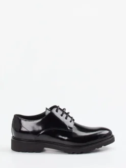 Konstantin Starke – Derby-Schnürschuhe aus Lackleder Schwarz