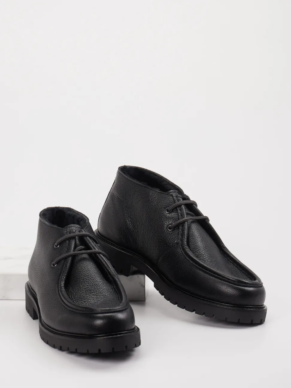 Konstantin Starke – Desert Boots aus Leder schwarz