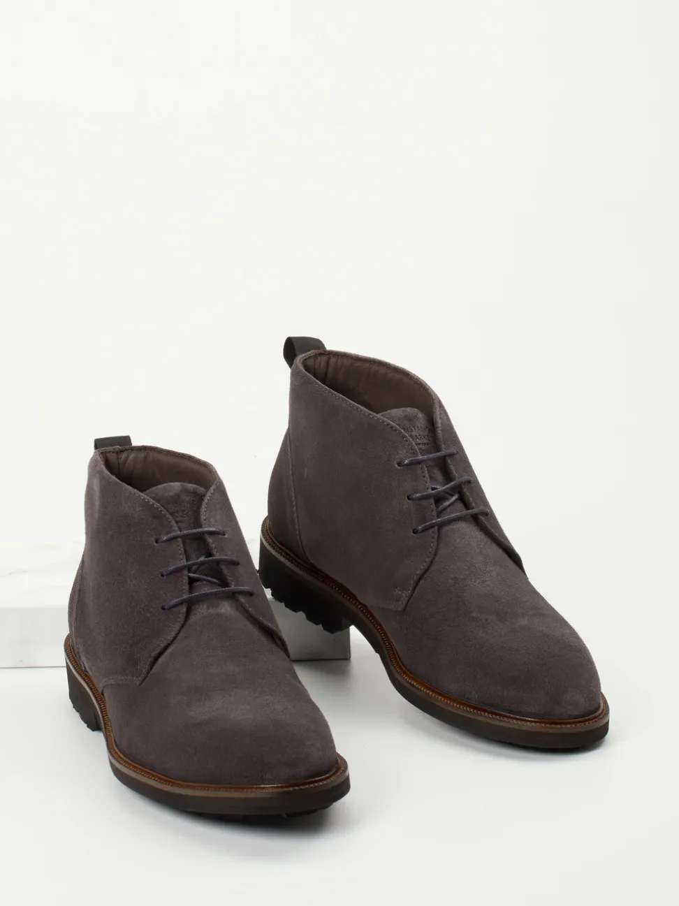 Konstantin Starke – Desert Boots aus Veloursleder grau