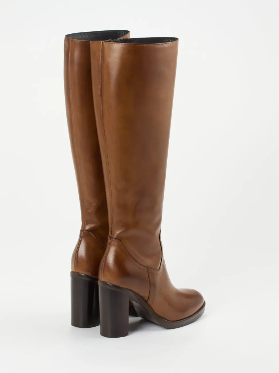 Konstantin Starke – Kniehohe Stiefel aus Kalbleder Cognac