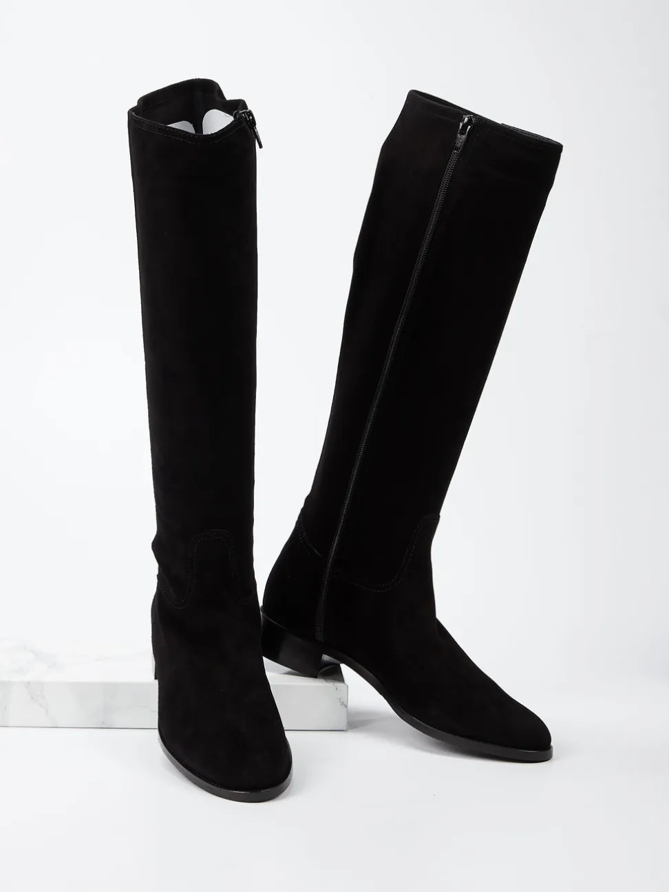 Konstantin Starke – Kniehohe Stiefel aus Lammleder schwarz