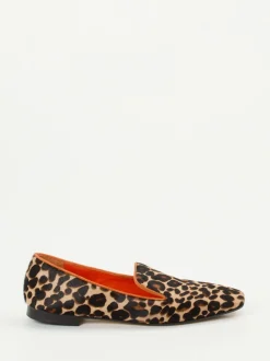 Konstantin Starke – Loafer aus Ponyfell mit Leopardenprint