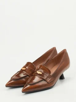 Konstantin Starke – Loafer-Pumps aus Hochglanzleder braun