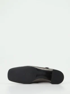 Konstantin Starke – Mary Jane Pumps aus Metallicleder Grau