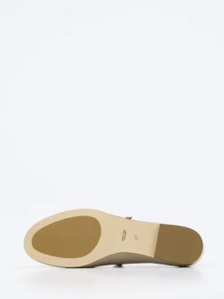 Konstantin Starke – Mary Janes aus Lammleder in Taupe