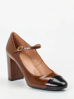 Konstantin Starke – Mary Jane Pumps aus Hochglanzleder