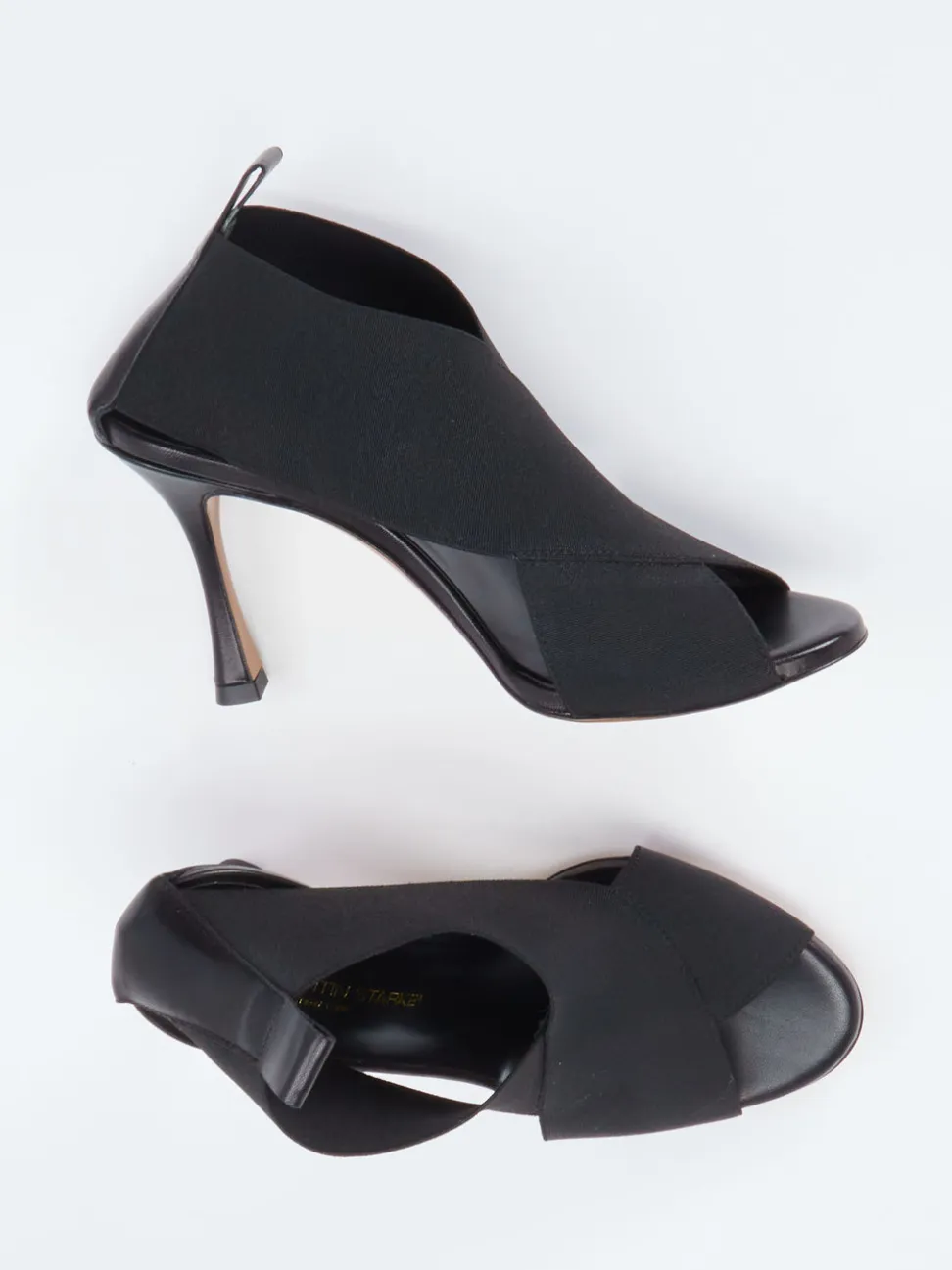 Konstantin Starke – Peep-Toe Stiefelette aus Stretch schwarz