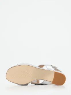 Konstantin Starke – Plateau-Sandalen aus Metallicleder Silber