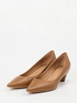 Konstantin Starke – Pumps aus Lammleder in Cognac