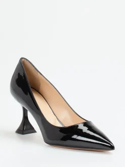 Konstantin Starke – Pumps aus Lackleder schwarz