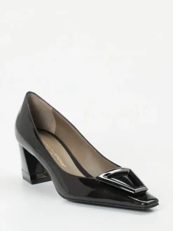 Konstantin Starke – Pumps aus Lackleder Schwarz