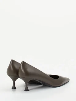 Konstantin Starke – Pumps aus Lammleder schlammgrau