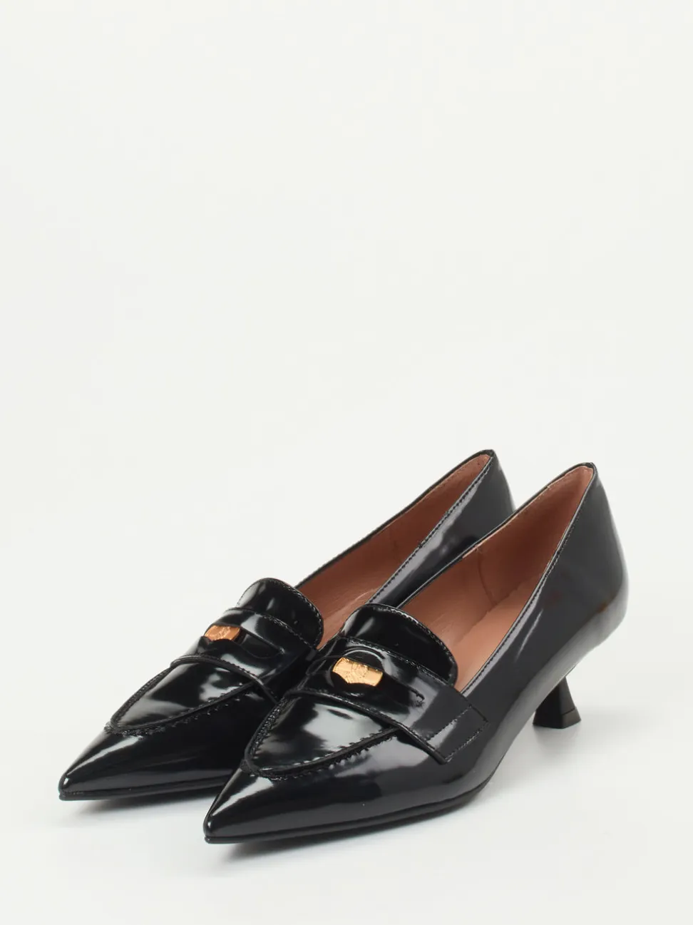 Konstantin Starke – Pumps aus Hochglanzleder schwarz