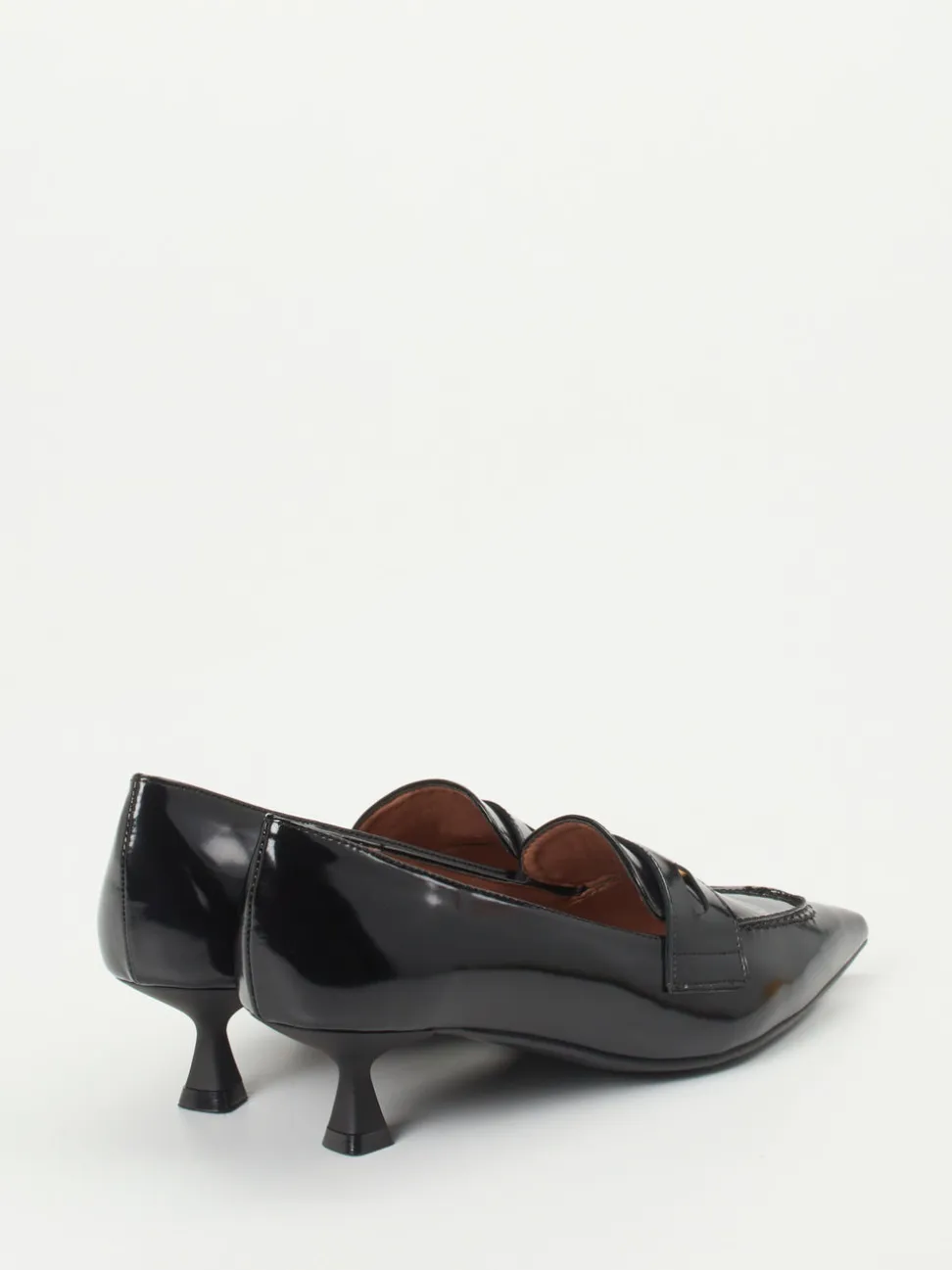 Konstantin Starke – Pumps aus Hochglanzleder schwarz