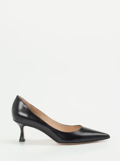 Konstantin Starke – Pumps aus Hochglanzleder schwarz