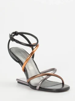 Konstantin Starke – Sandaletten aus Metallicleder Multicolor