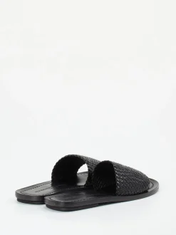 Konstantin Starke – Sandalen aus Flechtleder Schwarz