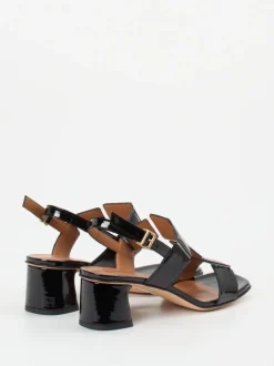 Konstantin Starke – Sandalen aus Lackleder Schwarz