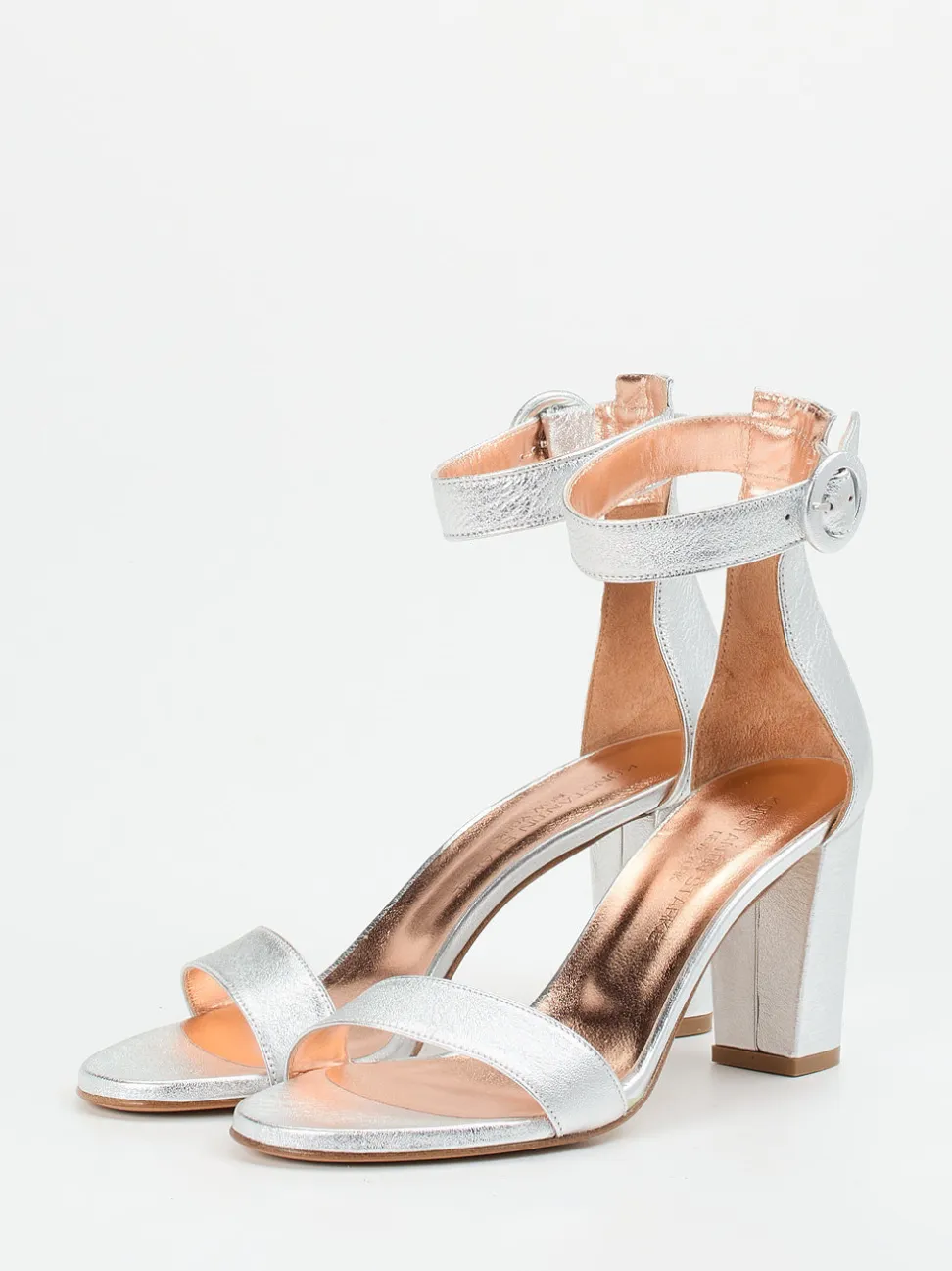 Konstantin Starke – Sandaletten aus Metallicleder silber