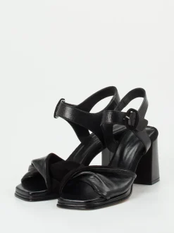 Konstantin Starke – Sandalen aus Lammleder Schwarz