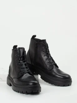 Konstantin Starke – Schnürboots aus Kalbleder schwarz