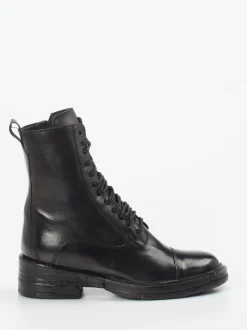Konstantin Starke – Schnürboots aus Kalbleder Schwarz