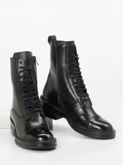 Konstantin Starke – Schnürboots aus Kalbleder Schwarz