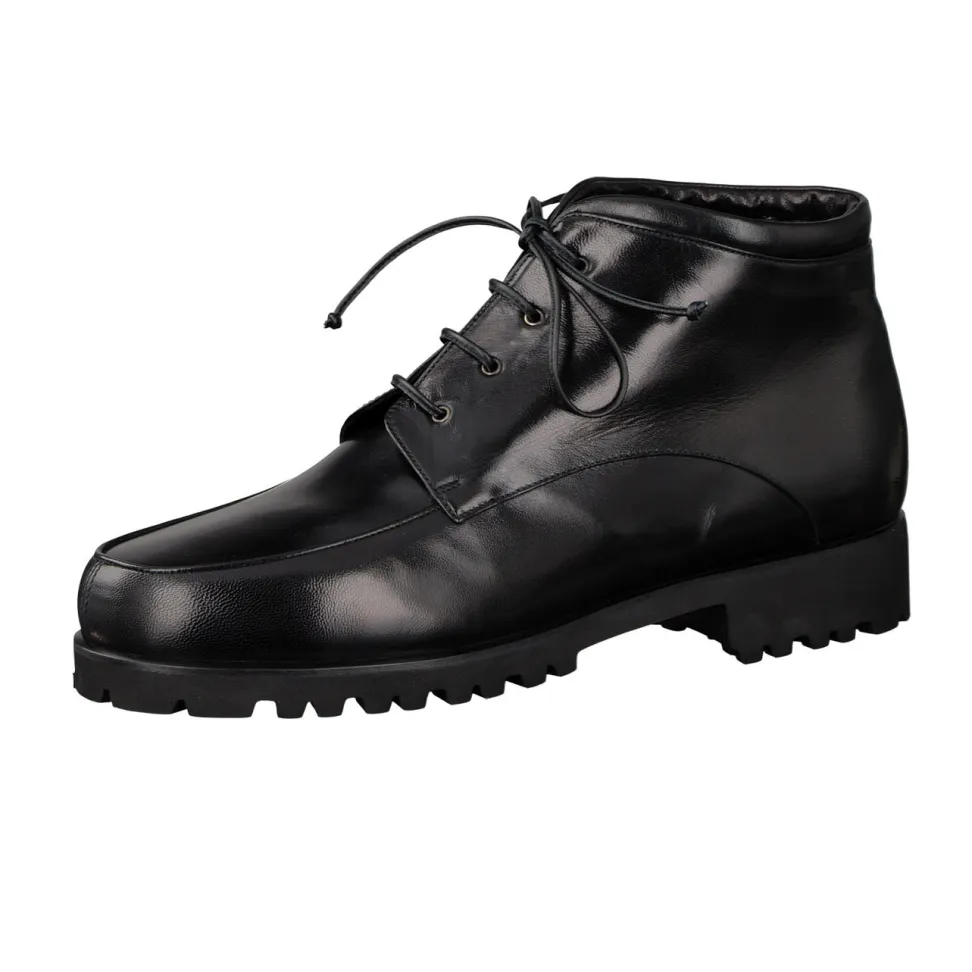 Konstantin Starke – Schnürboots aus Lammleder Schwarz