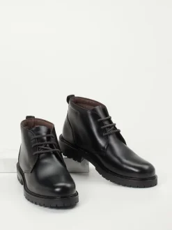 Konstantin Starke – Schnürboots aus Fettleder Schwarz