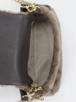 Konstantin Starke – Schultertasche aus Fell in Braun