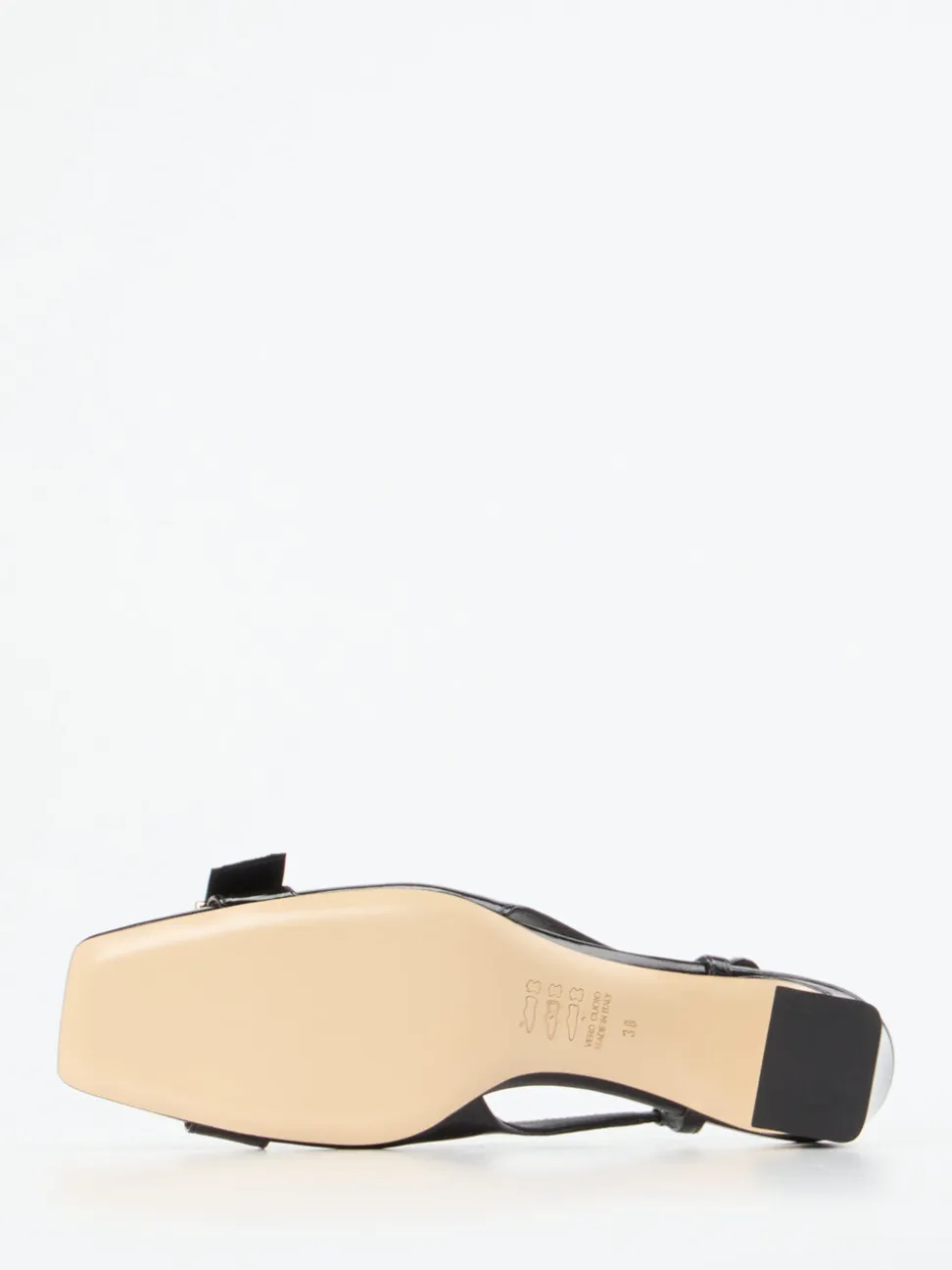 Konstantin Starke – Slingback-Pumps aus Lackleder Schwarz