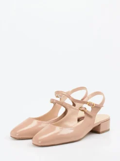 Konstantin Starke – Slingpumps aus Lackleder Nude