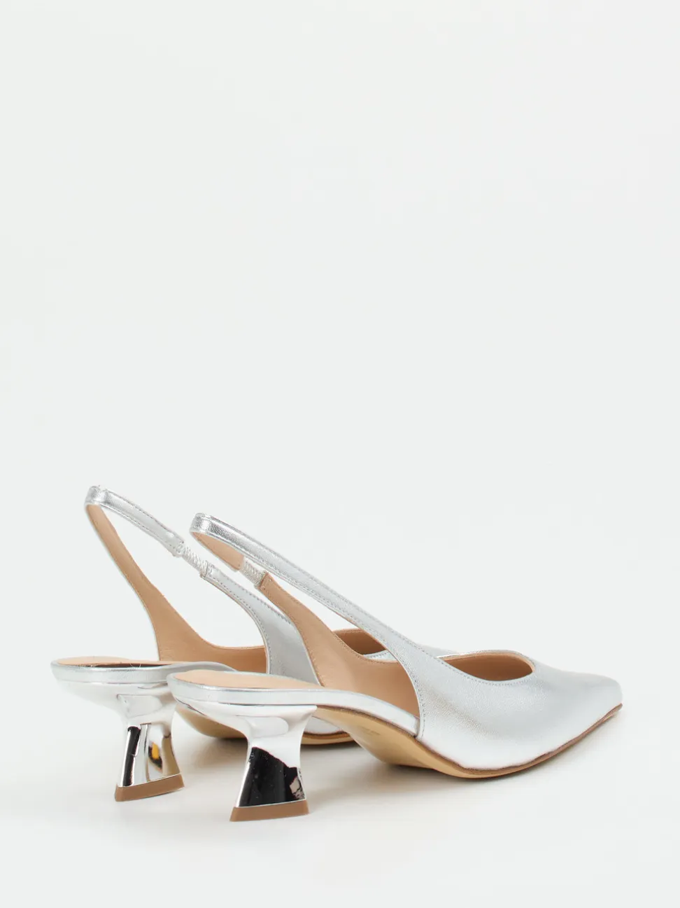 Konstantin Starke – Slingpumps aus Metallicleder silber