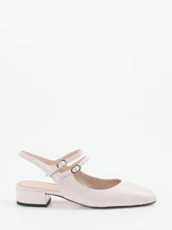 Konstantin Starke – Slingpumps aus Lackleder cremeweiß