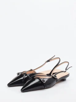 Konstantin Starke – Slingpumps aus Lackleder schwarz