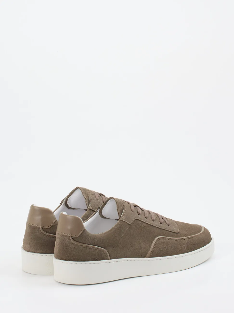 Konstantin Starke – Sneaker aus Veloursleder Taupe