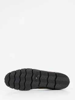 Konstantin Starke – Sneaker aus Veloursleder olivgrün