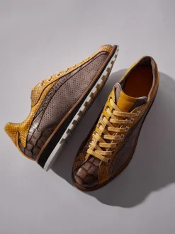 Konstantin Starke – Sneaker aus geprägtem Leder senfgelb