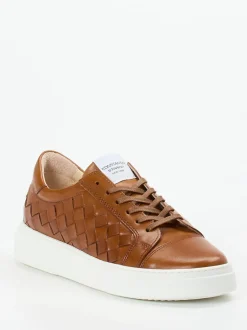 Konstantin Starke – Sneaker aus Flechtleder Cognac