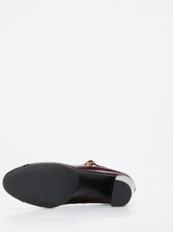 Konstantin Starke – Spangenpumps aus Hochglanzleder Bordeaux